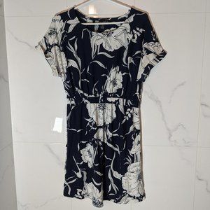 International INC Company Navy Blue & White Floral Dress